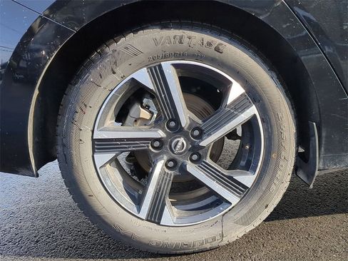 Used 2024 Nissan Sentra SV image 14