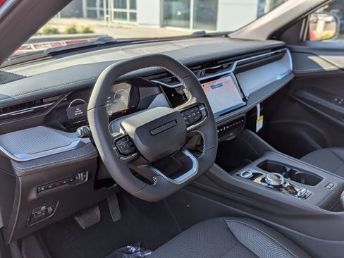 New 2026 Jeep Cherokee Laredo image 14