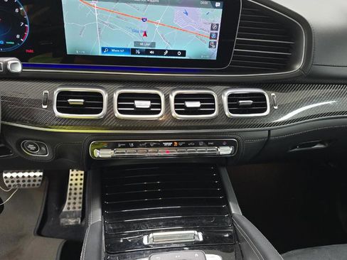 Used 2023 Mercedes-Benz GLS 63 AMG 4MATIC image 8