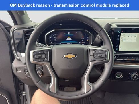 Used 2024 Chevrolet Silverado 1500 LT AWD/4WD image 10