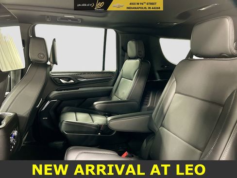 Used 2024 GMC Yukon XL Denali w/ Advanced Technology Package image 26