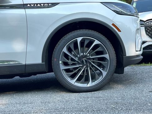 New 2025 Lincoln Aviator Reserve w/ Illumination Package image 5