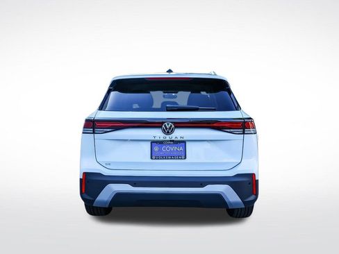 New 2026 Volkswagen Tiguan SE image 6