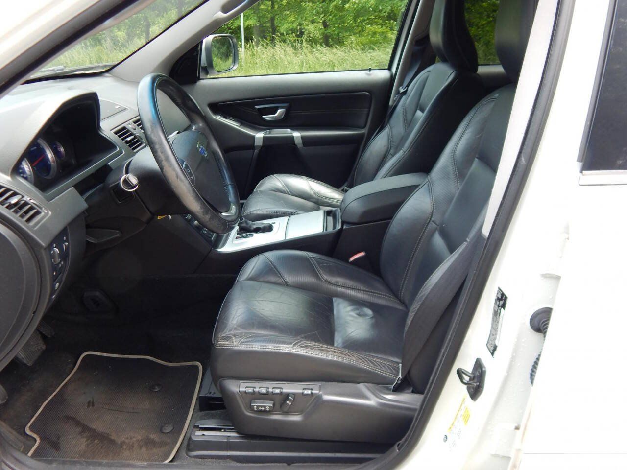Used 2013 Volvo XC90 3.2 R-Design AWD/4WD image 10