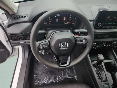 Used 2025 Honda Accord LX image 34