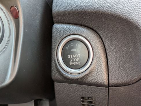 Used 2013 MAZDA MAZDA3 i Touring image 27