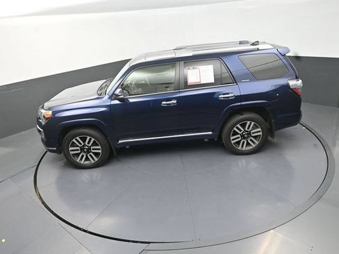 Used 2018 Toyota 4Runner Limited AWD/4WD image 26