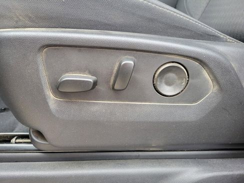 Used 2023 Chevrolet Silverado 1500 Custom Trail Boss image 18