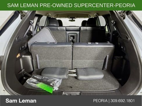 Used 2024 Mitsubishi Outlander SE image 25