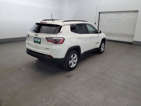 Used 2017 Jeep Compass Latitude w/ Popular Equipment Group AWD/4WD image 9