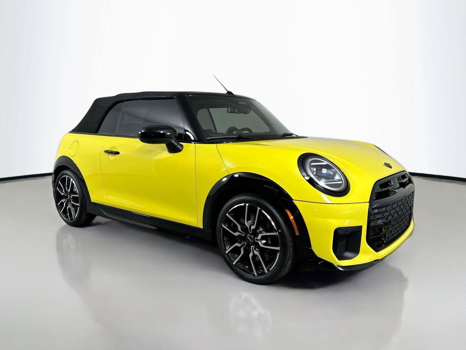 Used 2026 MINI Cooper S FWD image 3