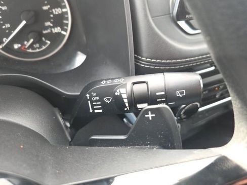 Used 2021 Nissan Rogue S image 38