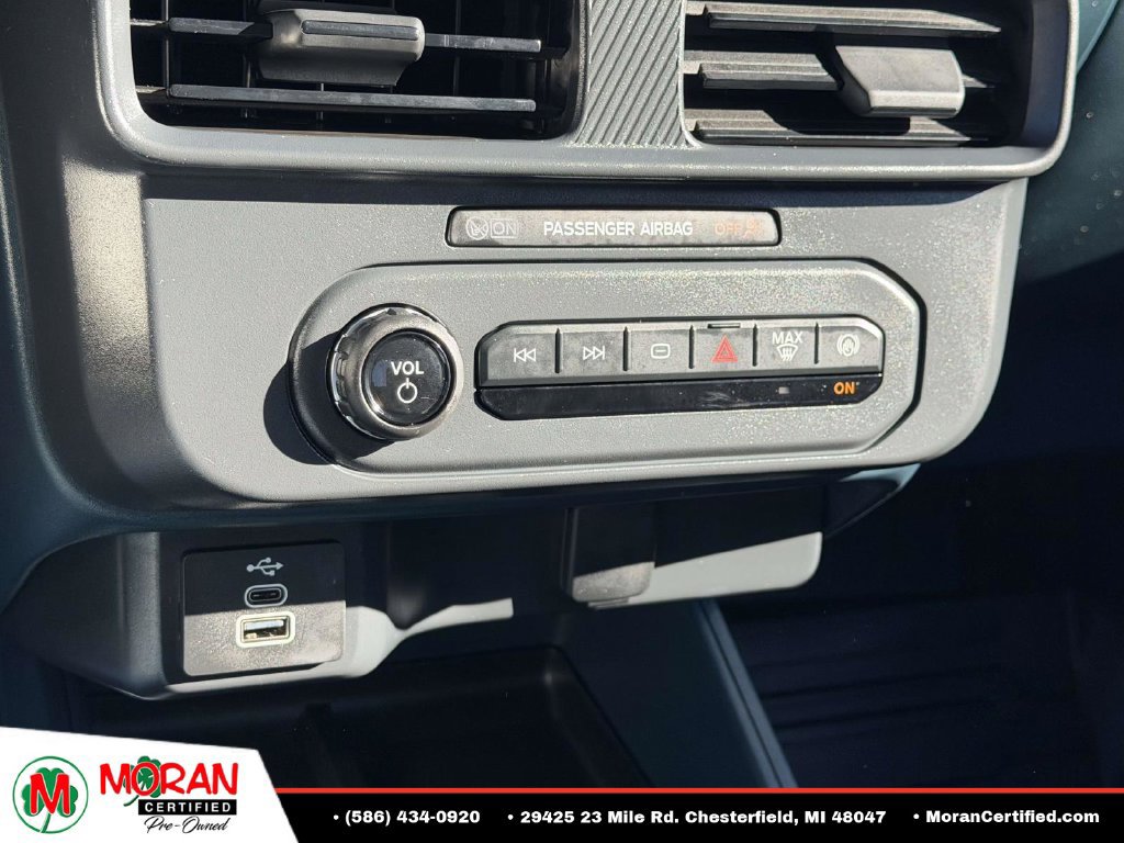 Used 2025 Ford Maverick XL FWD image 22