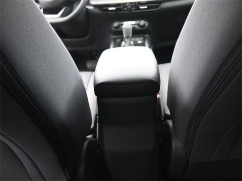 New 2026 Nissan Kicks SV w/ SV Premium Package image 29