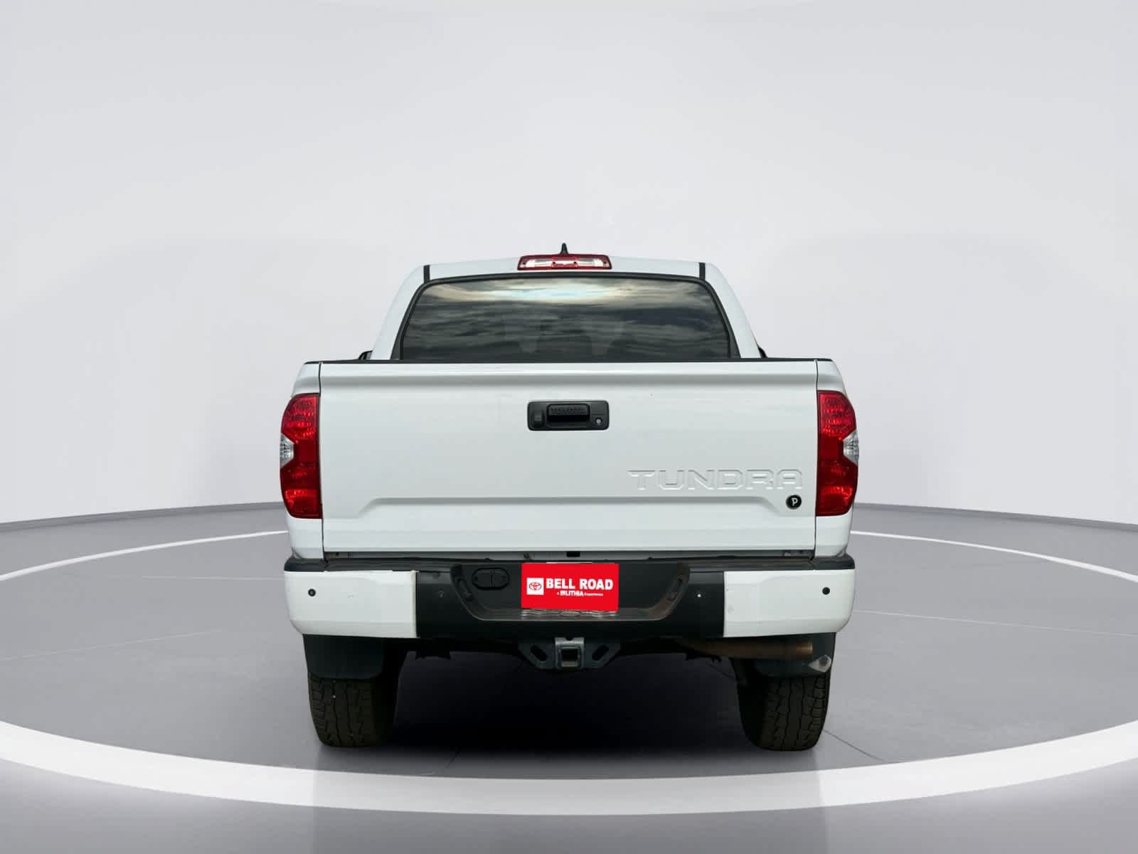 Used 2021 Toyota Tundra Limited w/ Limited Premium Package AWD/4WD image 8