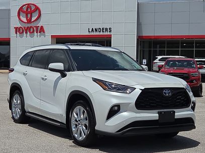 Used 2023 Toyota Highlander Limited