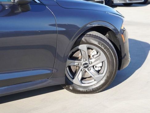 Used 2022 Kia K5 LXS image 8