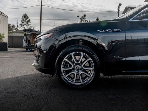 Used 2019 Maserati Levante S GranLusso image 32