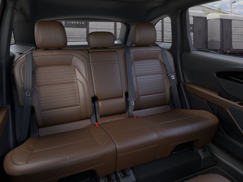 New 2026 Lincoln Nautilus Reserve AWD/4WD image 11