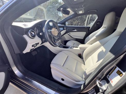 Used 2016 Mercedes-Benz CLA 250 4MATIC image 29