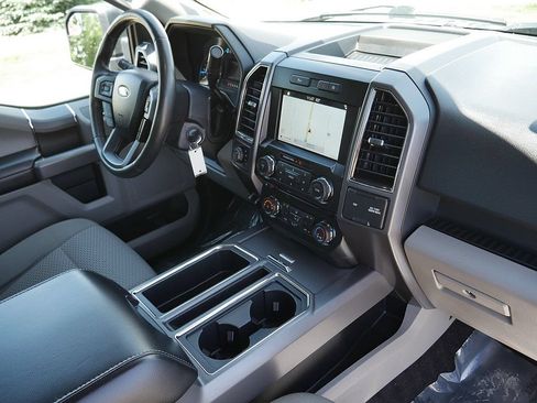 Used 2017 Ford F150 XLT w/ Equipment Group 302A Luxury AWD/4WD image 53