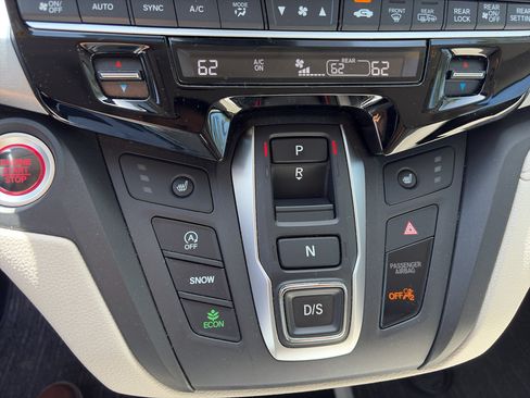 Used 2025 Honda Odyssey EX-L image 8