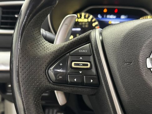 Used 2017 Nissan Maxima SR FWD image 23