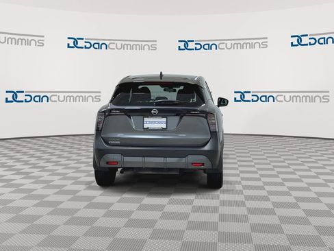 Used 2025 Nissan Kicks SV w/ Charging Package AWD/4WD image 7