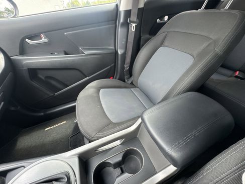 Used 2016 Kia Sportage LX FWD image 19