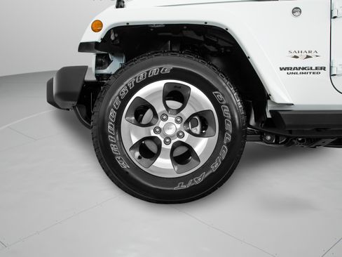 Used 2018 Jeep Wrangler Unlimited Sport S AWD/4WD image 48