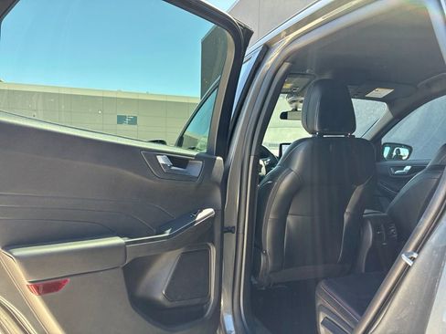 Used 2025 Ford Escape ST-Line AWD/4WD image 13