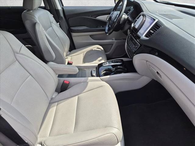 Used 2017 Honda Pilot Elite image 22