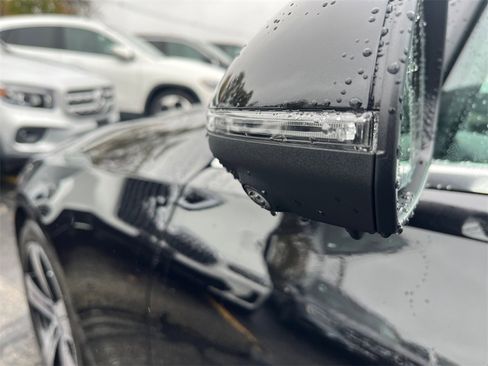 Certified 2025 Mercedes-Benz C 300 4MATIC Sedan image 24