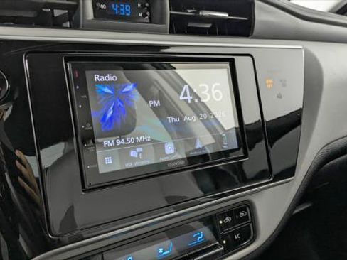 Used 2017 Toyota Corolla LE w/ LE Premium Package w/Moonroof FWD image 30