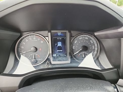Used 2018 Toyota Tacoma TRD Pro AWD/4WD image 16