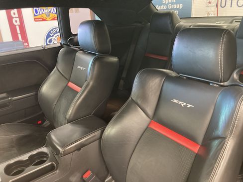 Used 2009 Dodge Challenger SRT8 RWD image 13