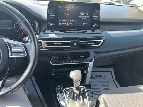 Certified 2023 Kia Seltos S FWD image 20