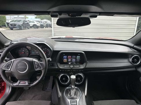 Certified 2018 Chevrolet Camaro SS RWD image 14