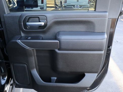 Used 2022 GMC Sierra 2500 AT4 image 24