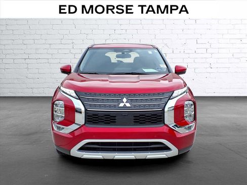 Used 2025 Mitsubishi Outlander 4WD Plug-In Hybrid image 6
