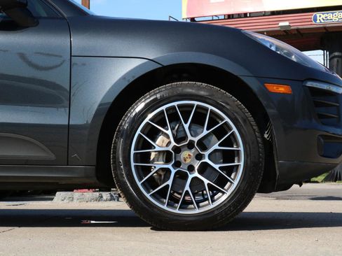 Used 2018 Porsche Macan S AWD/4WD image 6