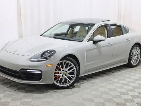 Used 2018 Porsche Panamera 4S AWD/4WD image 8