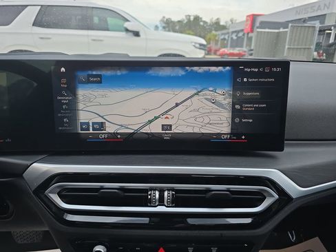 Used 2023 BMW 330i xDrive Sedan w/ Premium Package image 26