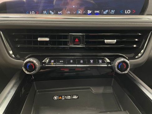 New 2026 Chevrolet Tahoe High Country w/ LPO, Illumination Package AWD/4WD image 6