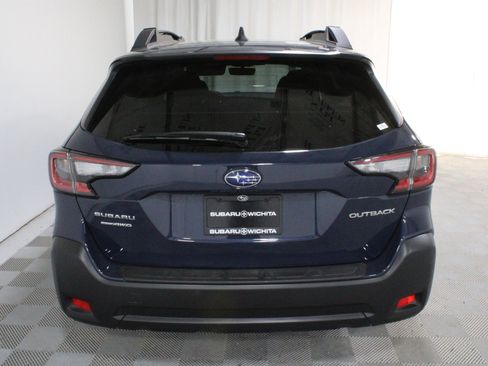 Certified 2025 Subaru Outback Premium w/ Popular Package #1A AWD/4WD image 28
