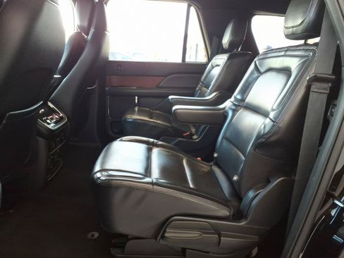 Used 2021 Lincoln Navigator L Reserve RWD image 17