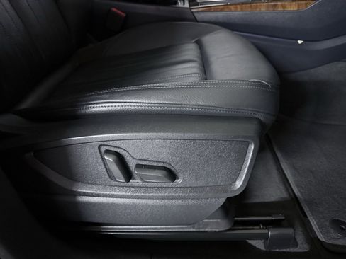 Used 2018 Audi Q5 2.0T Premium Plus w/ Premium Plus Package image 30