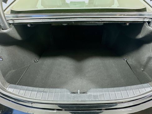 Used 2016 Hyundai Azera FWD image 27