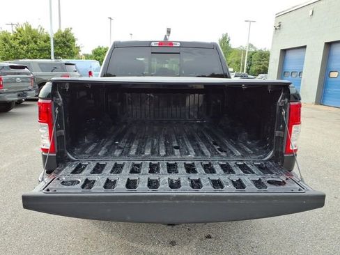 Used 2019 RAM 1500 Big Horn AWD/4WD image 12