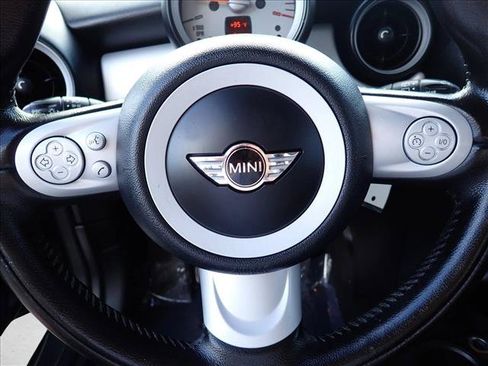 Used 2010 MINI Cooper Hardtop FWD image 12